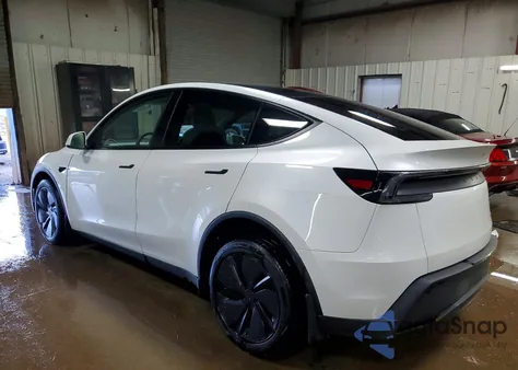 2026 Tesla Model Y из США, поврежденный, VIN 7SAYGDEE4TA486277